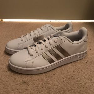 adidas grand court base